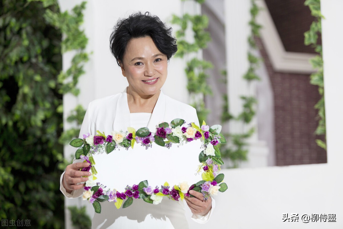 优雅风情阿姨照，如何拍摄才好？中老年女性参考5个摄影技巧