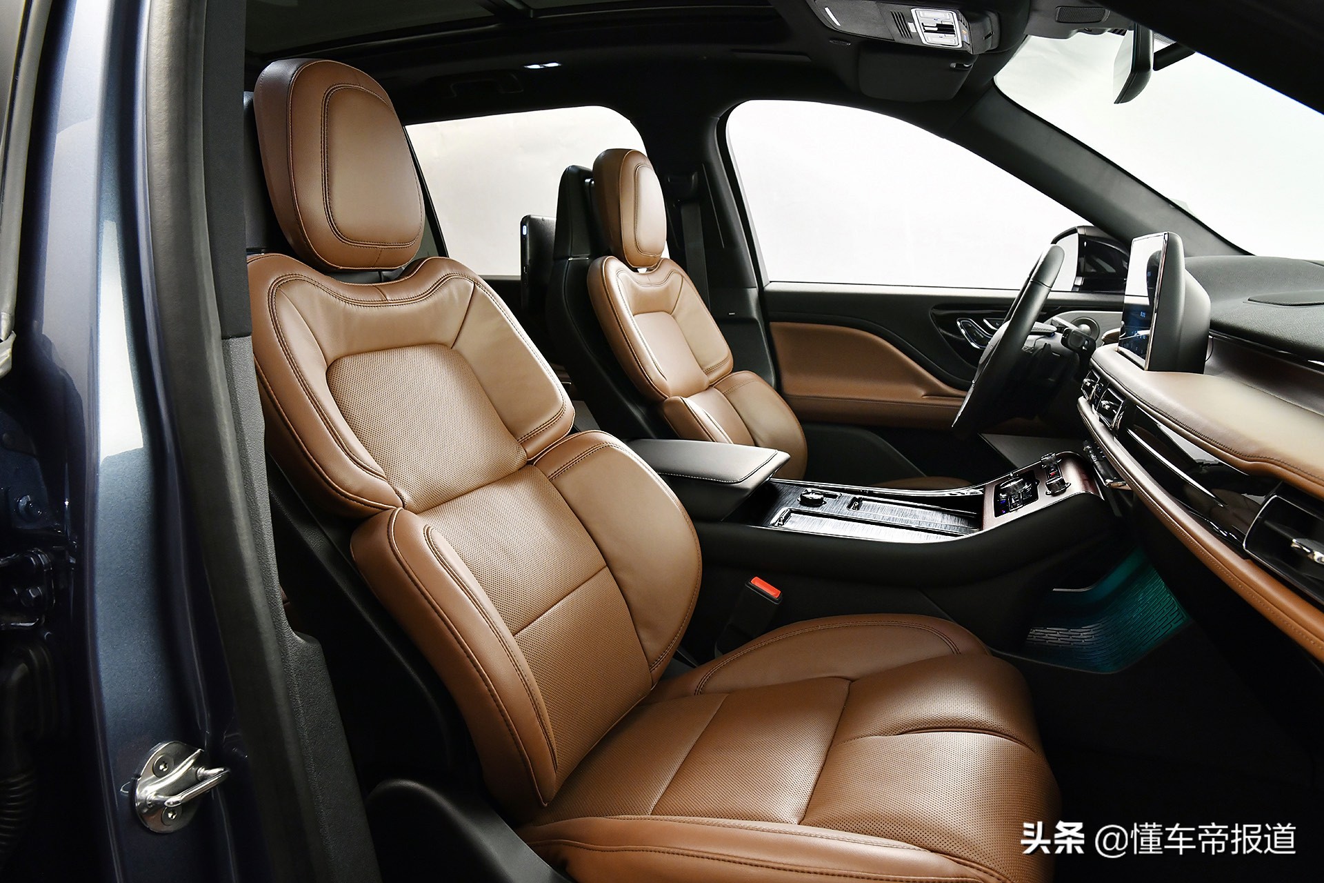 挑战宝马X5、奔驰GLE，全新林肯飞行家上市，售价62.88-81.88万元