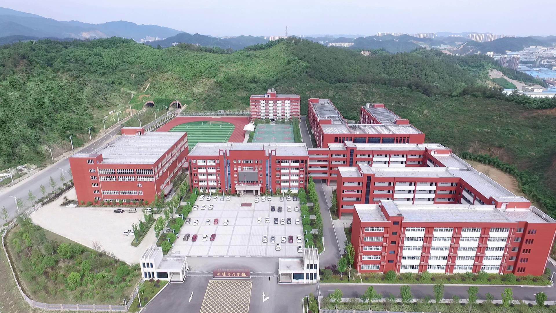 体验教育：乡村小伙耕耘25载，缔造出