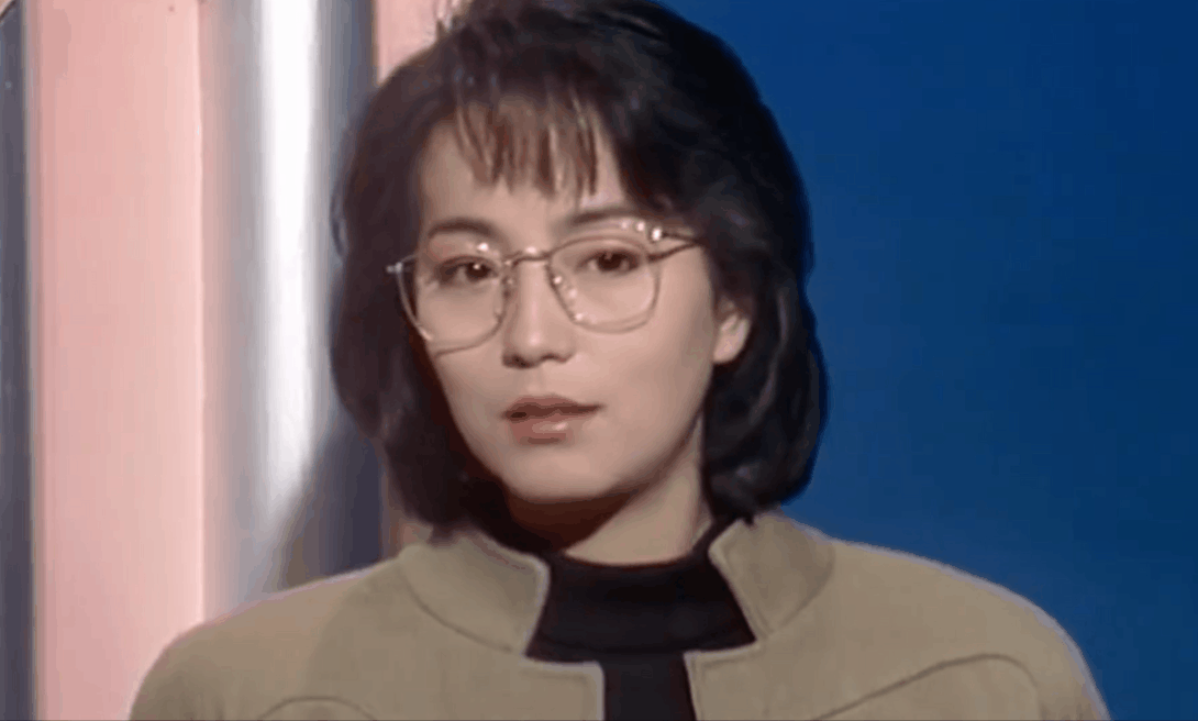 化浓妆毁形象，戴假牙演戏，女演员为了“丑”可以去到什么程度？