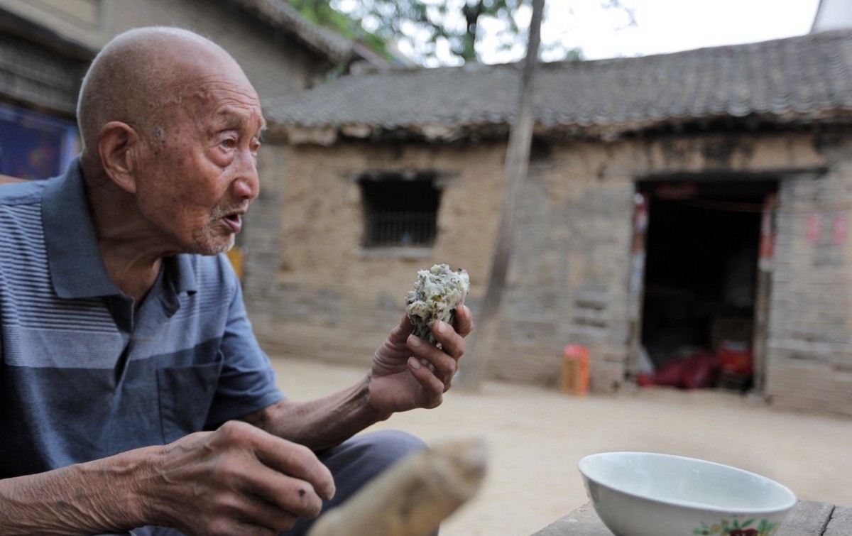 人到晚年，到底哪些老人易被“嫌弃”，子女：三样占全得最受不了