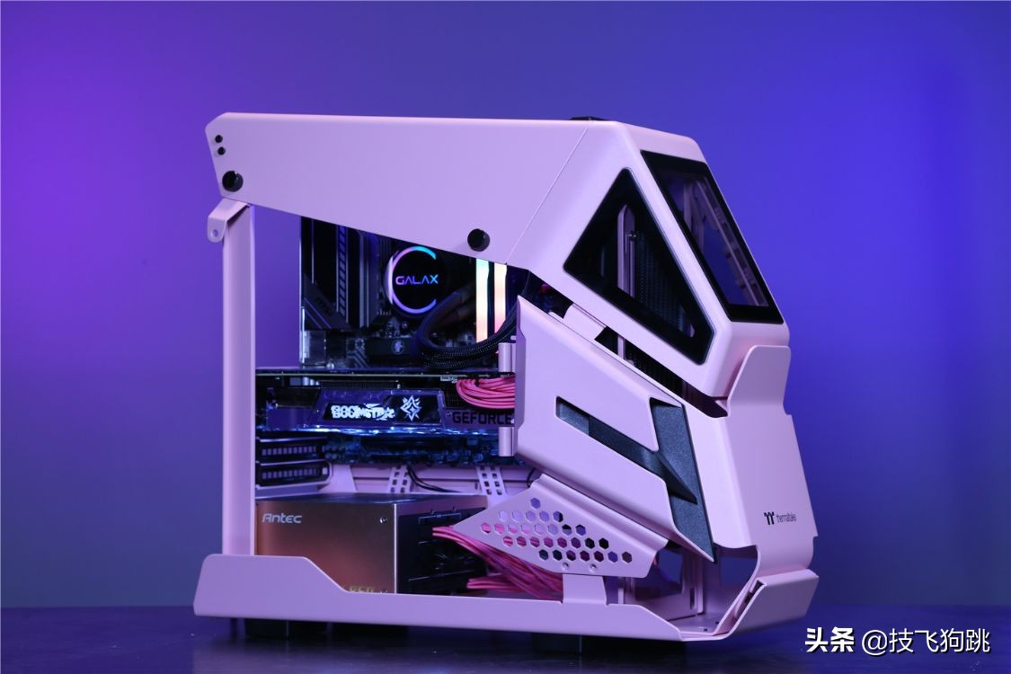 这主机粉粉嫩嫩多可爱，说丑的都是直男吧，TT新品机箱装机体验