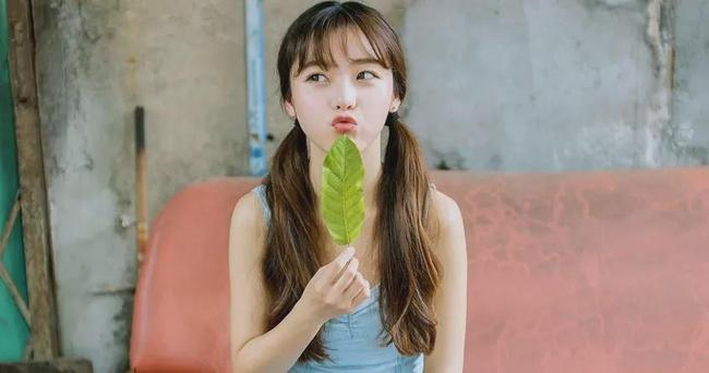 女人发信息问在干嘛时如何巧妙回复的实用指南