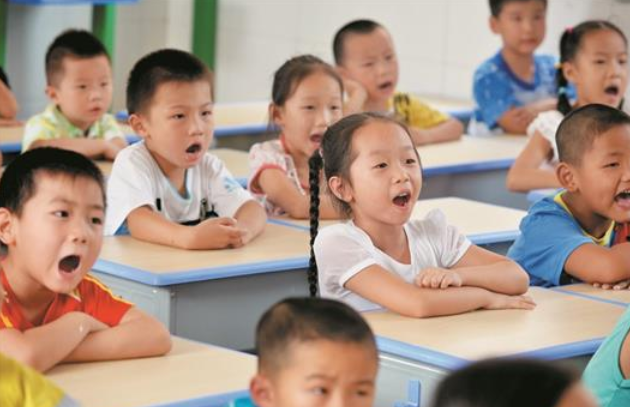 学生文言文请假条火了，文笔惊艳让老师无法拒绝，网友看后想拜师