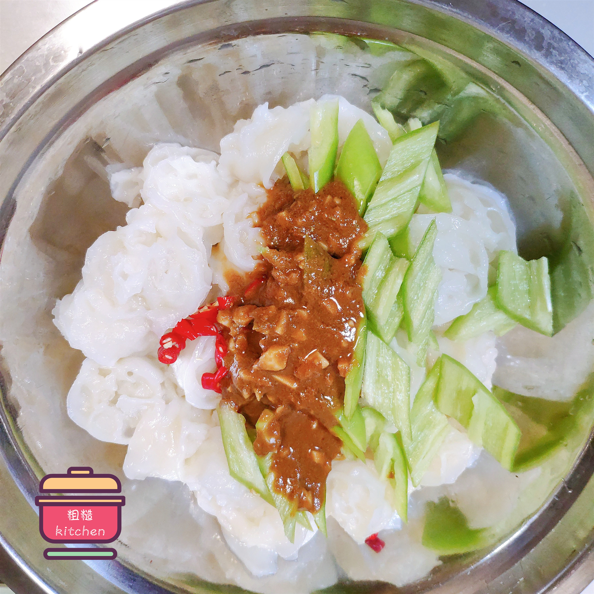 这种“藕”2块钱买一包能吃好几顿，因口感特别被追捧为网红美食