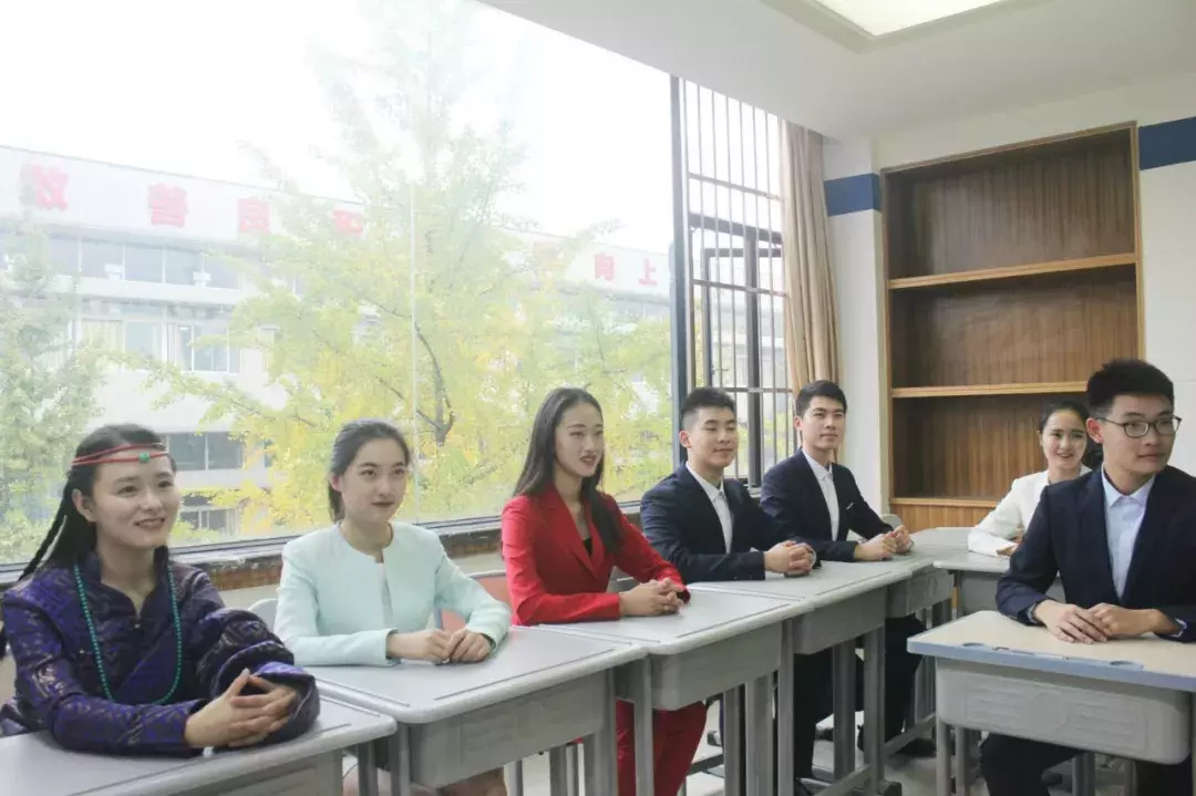 面试自我介绍该怎么说才不会千篇一律？