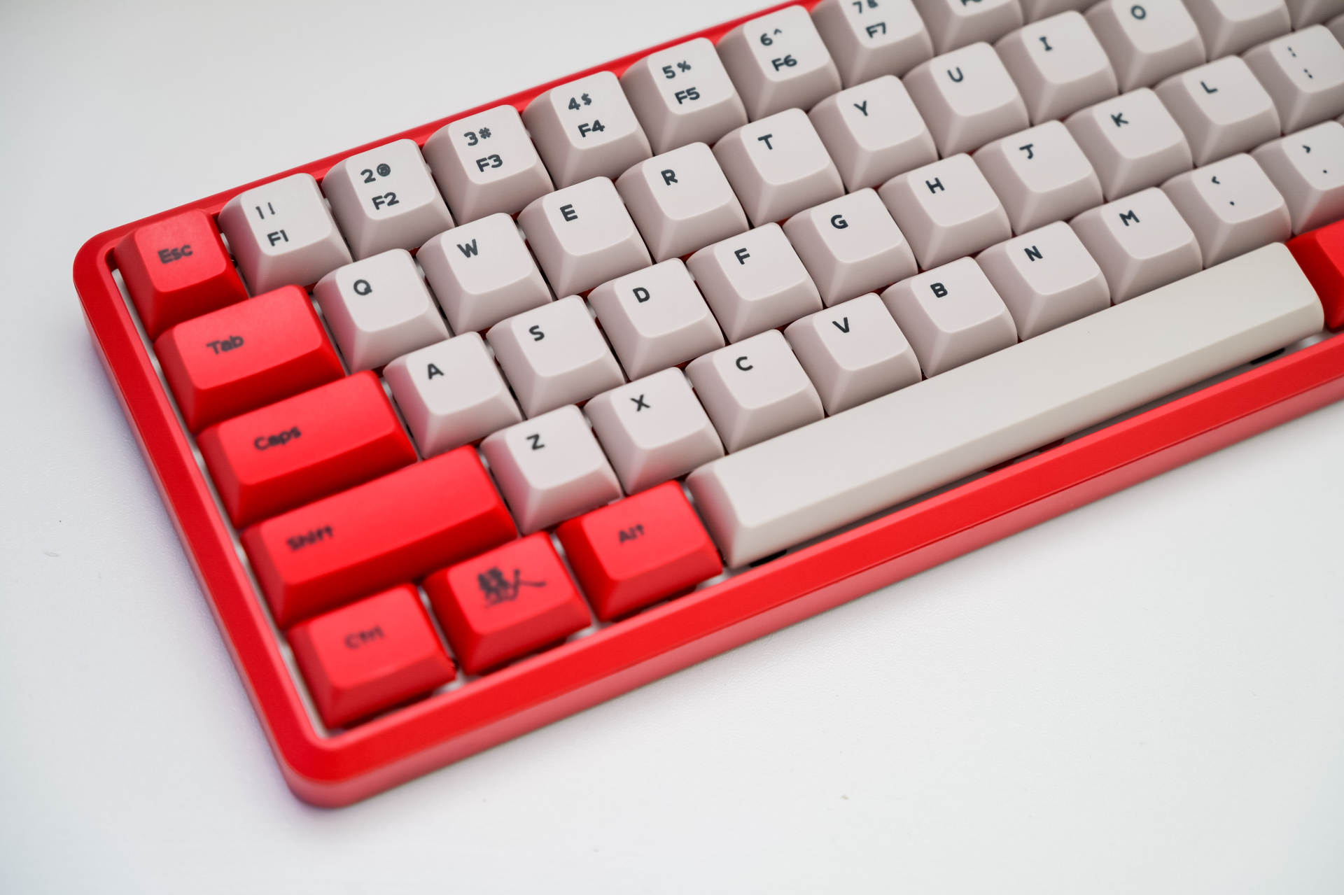 客制化68键配列的颜值巅峰，黑爵镖人机械键盘上手体验