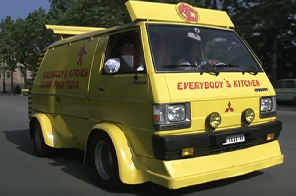 《快餐车》:成龙贡献教科书式级打斗,这也是最美龙女郎的代表作