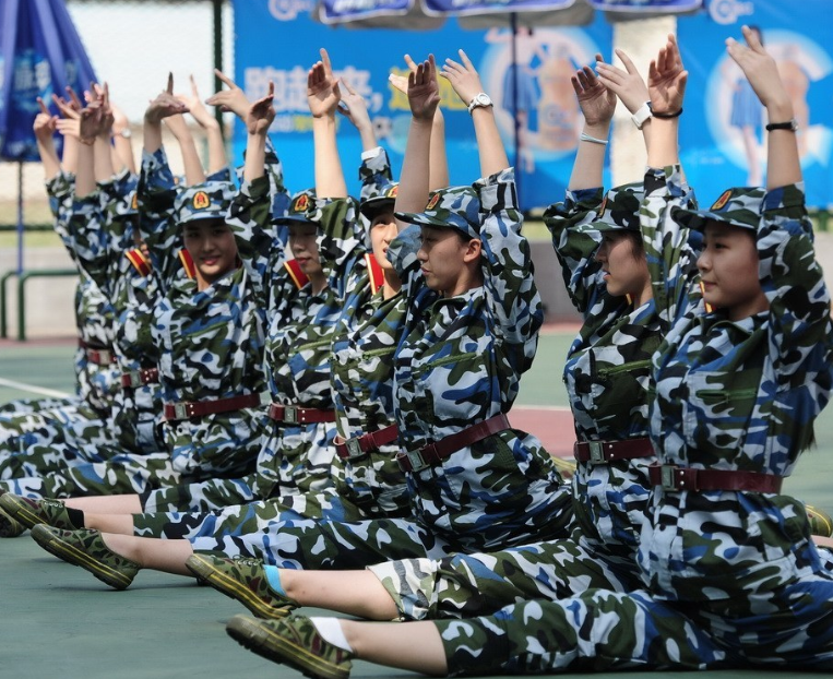 今年高考本科投档线出炉，2所985和1所211大学分数线是521和418分