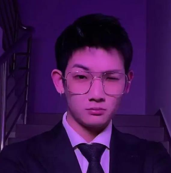 梅尼耶是哪家公司艺人