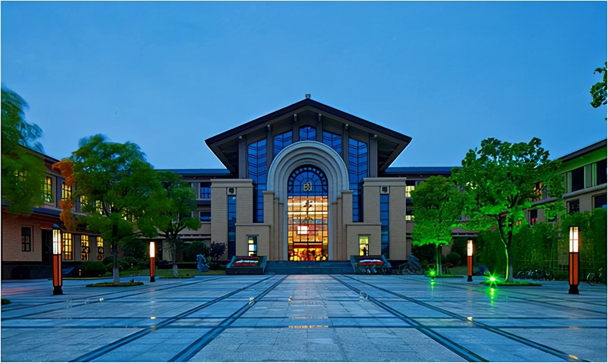 上海离“双政法大学”时代有多远？预测上海政法学院改大学的可能