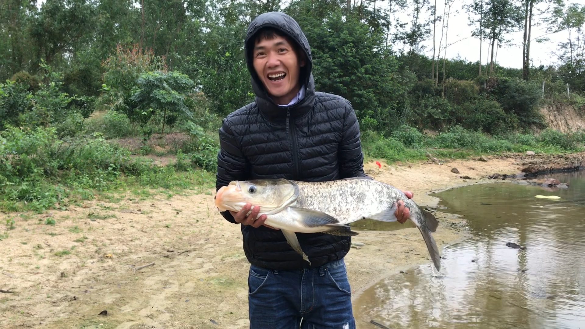 钓鱼痛苦并快乐着，用一句话来表达你对钓鱼的沉迷程度