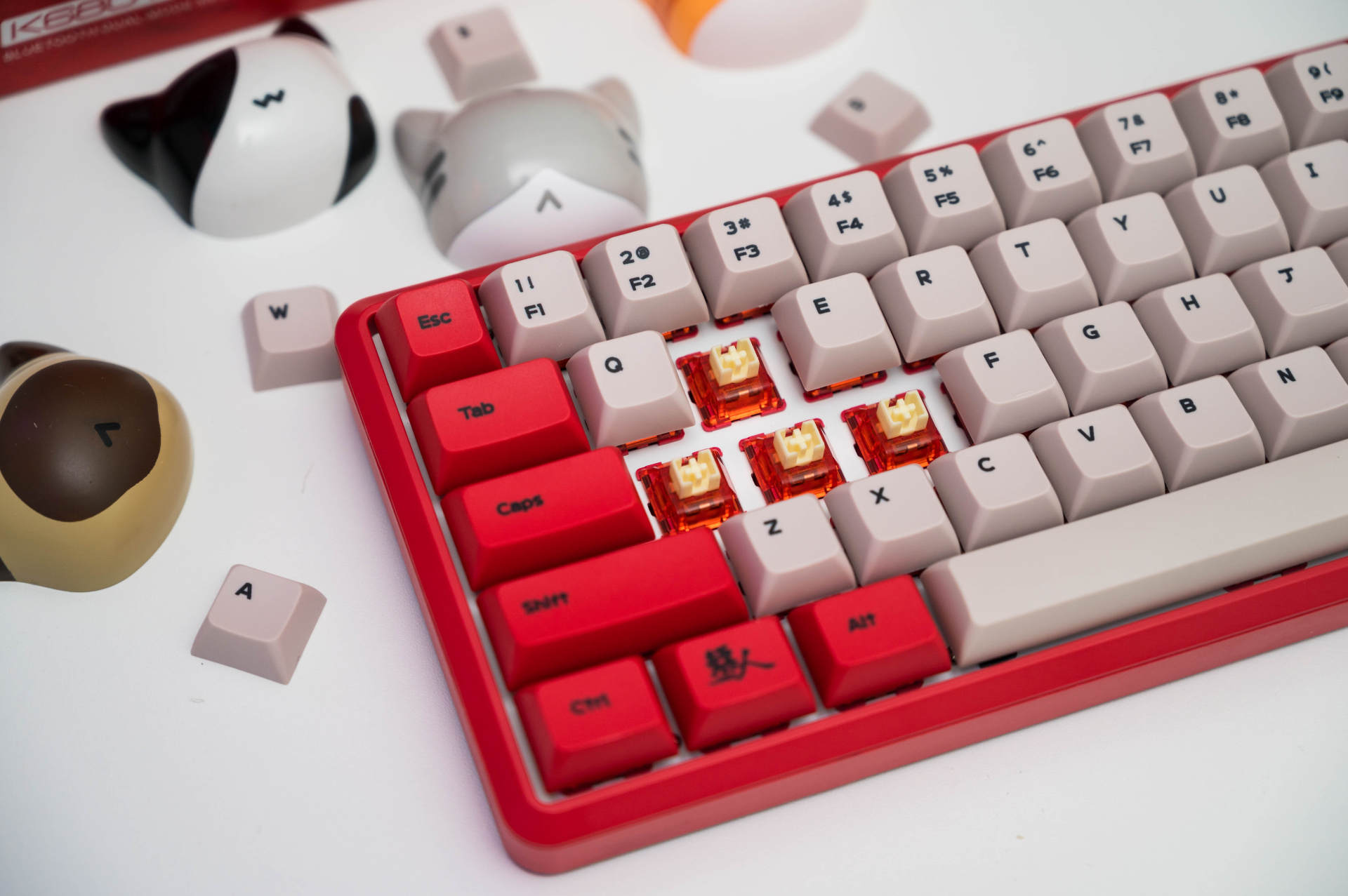 客制化68键配列的颜值巅峰，黑爵镖人机械键盘上手体验