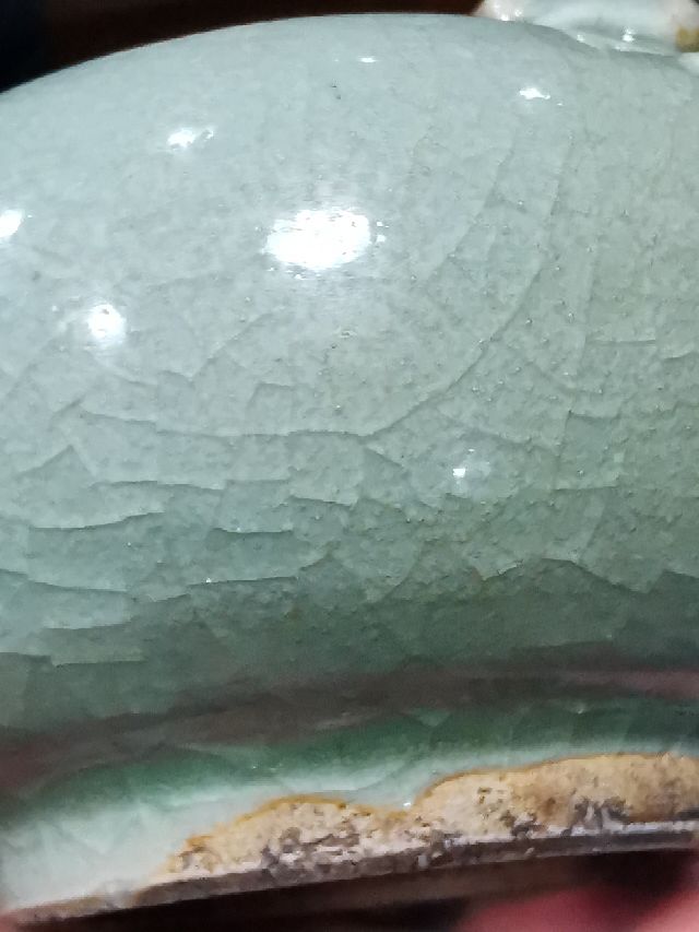 宋龙泉莲辦洗的一般老化特征和老光特征,跟仿品比较