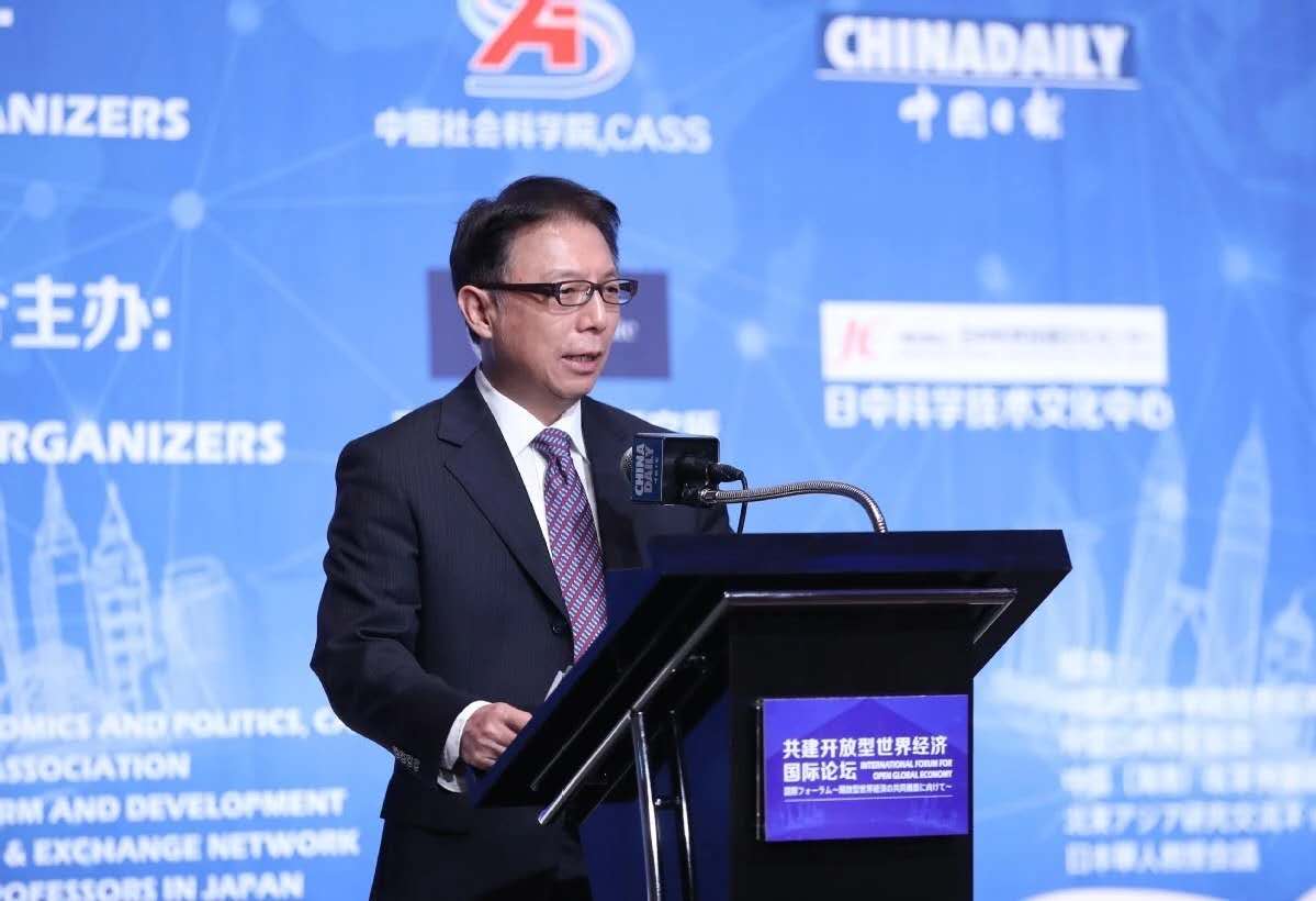 上海 电视大学（新华社记者）