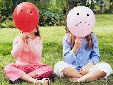 学会使用这500个表达情绪的词，让你的情感更细腻