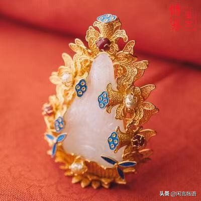 小说《金瓶梅》里那段让人啼笑皆非的九莲菩萨的故事