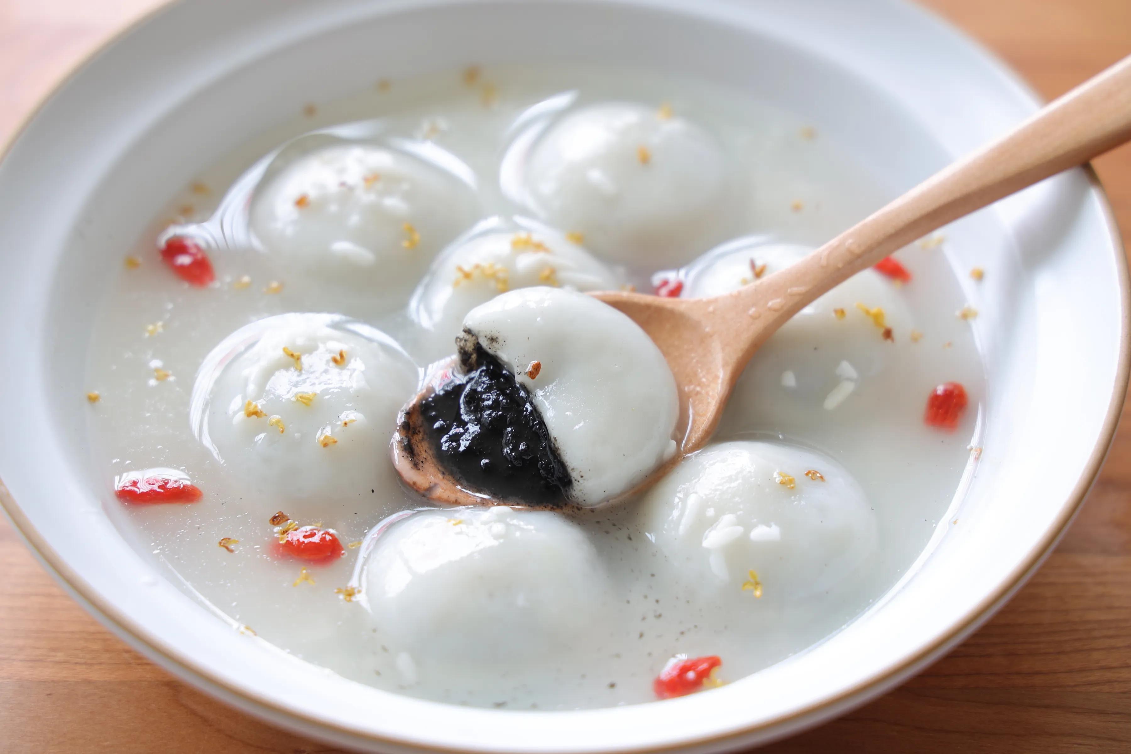 汤圆芯子制作方法(比外面好吃的自制黑芝麻流心汤圆做法)