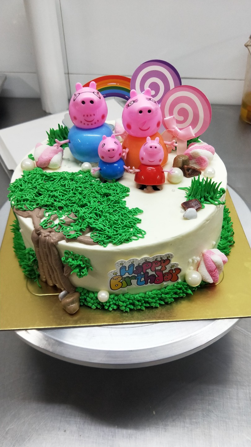 想学蛋糕，到底该去门店还是去学校，这个坑的水有多深