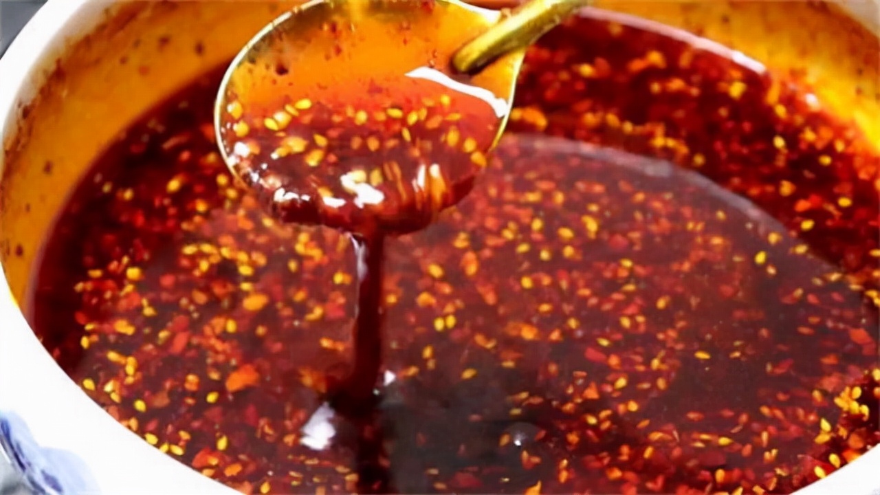 辣椒油不用买，20年红油辣子秘制配方教你在家做，比买的还好吃