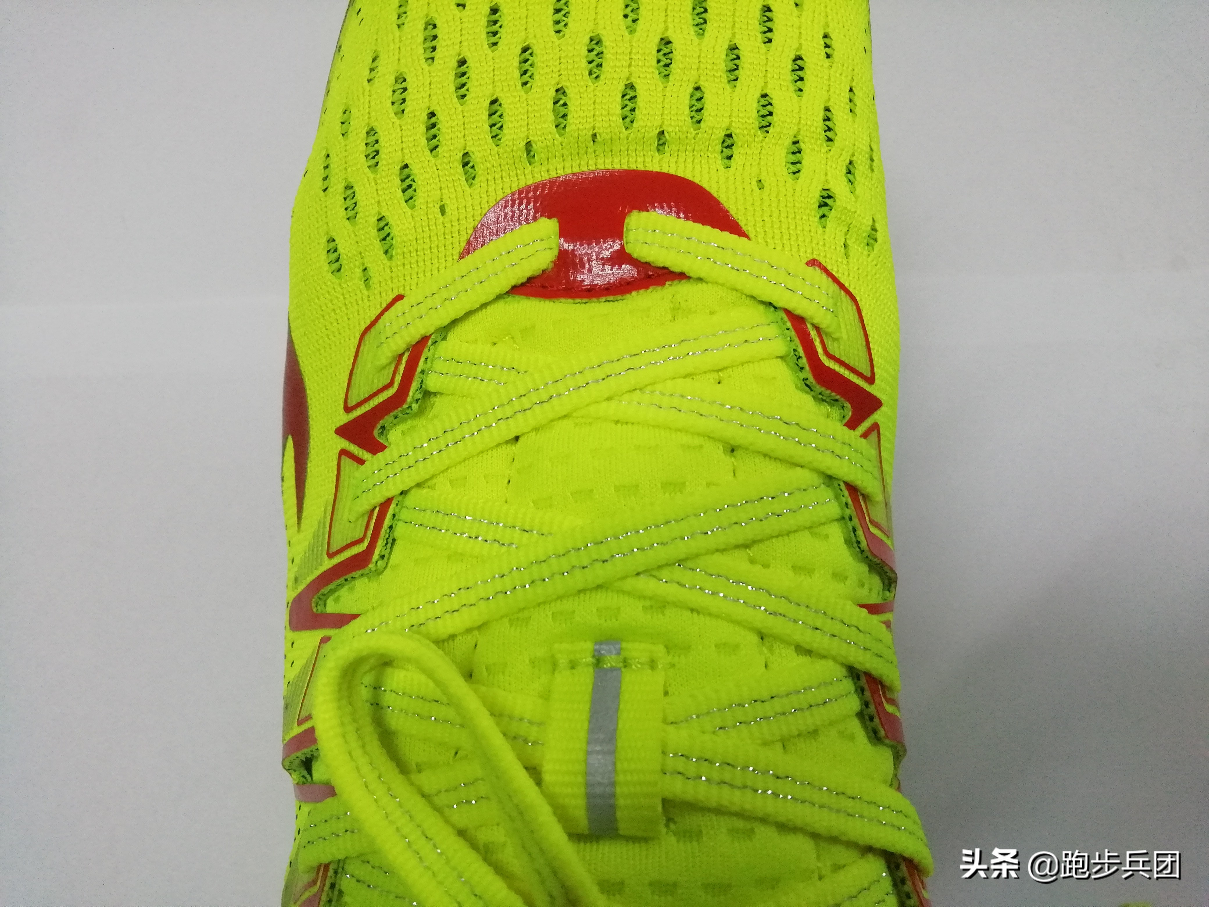 看看一个理工男是如何写跑鞋的实测报告