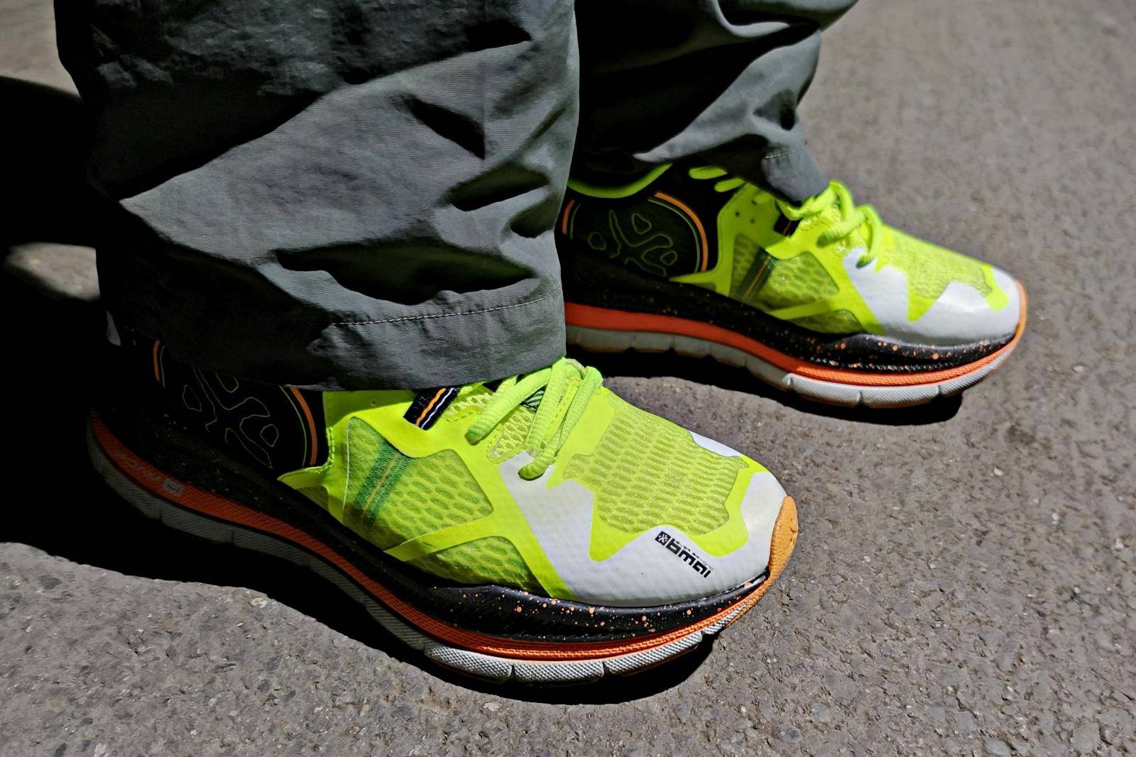 国货精品,必迈最新高科技缓震跑鞋,跑步小白及大体重跑者的福音