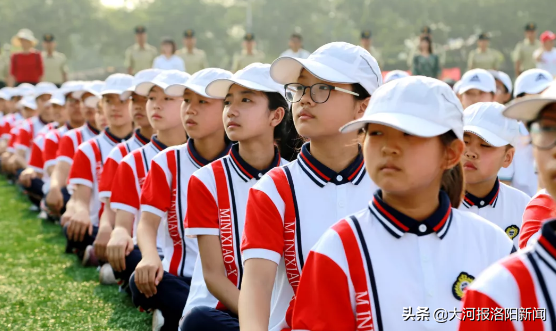 洛阳二外2019年新生国防教育暨入校课程闭营仪式圆满收官