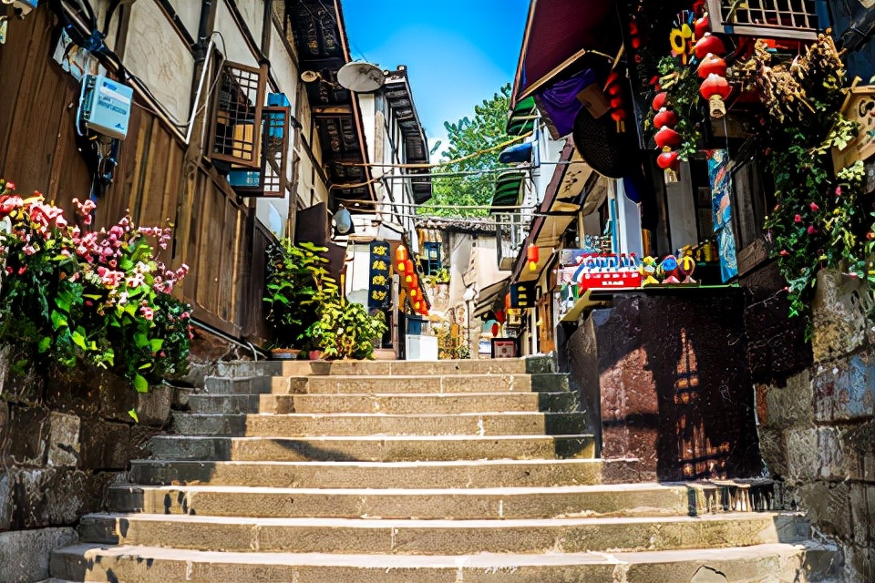 重庆沙坪坝区有什么地方好玩？在沙坪坝区不妨可以到这些地方走走