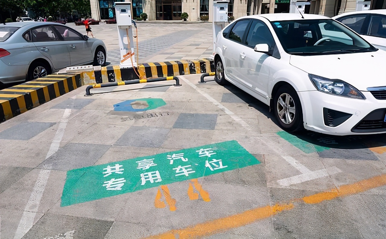 共享汽车开启下半场：硝烟之后，还存野望？