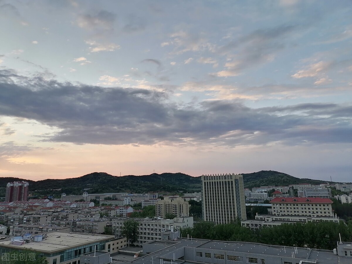 分享5所高校的公费师范生数据，面向就业区域不同收分不同，重点