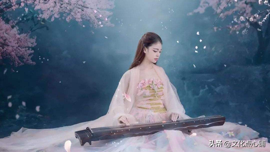 苏轼端午节思念爱妾，写下一首美艳千年的词作，词尾一句深情似海