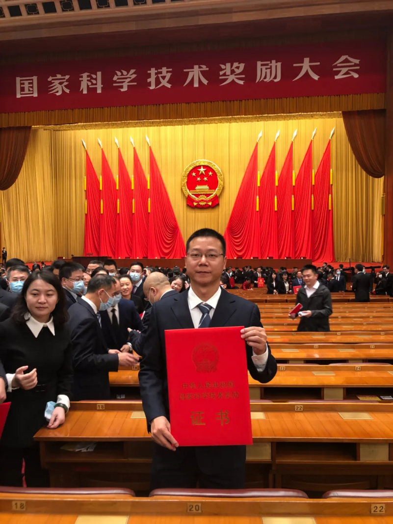 湖南“超牛”天团：11人同一天登上人民大会堂，还来自同一所大学！