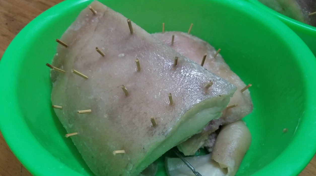 家常扣肉,家?？廴庾詈唵蔚淖龇? inline=
