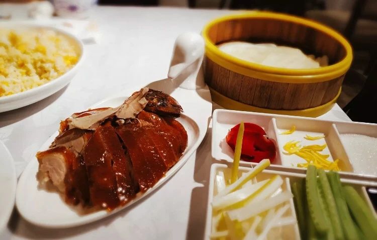 北京土著：吃烤鸭千万别去全聚德！这10家烤鸭才正宗！你吃过几家