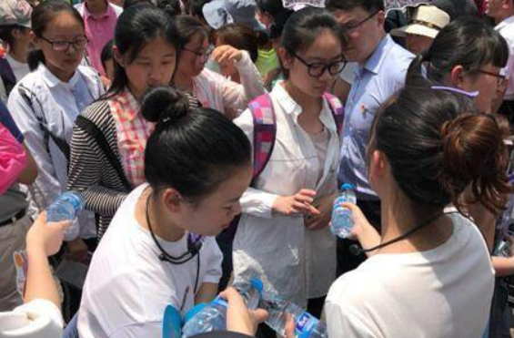 江苏宣布高考“新政策”，明确三项高考加分政策，家长表示不公平