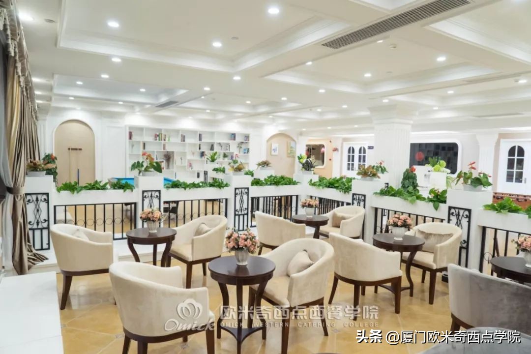 总觉得学费太贵？可我们贵有贵的道理