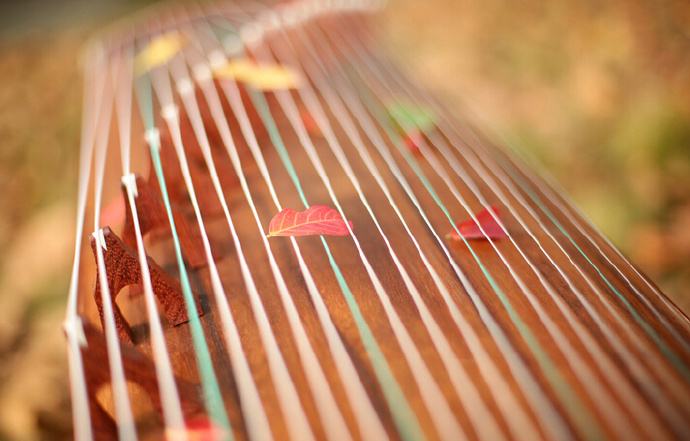 中华民族的瑰宝乐器:听古乐之美,见证古筝艺术的传承与发展
