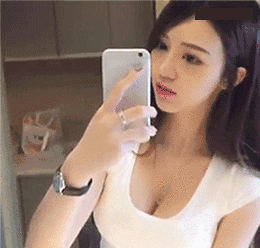 性感诱惑的内涵美女GIF图片：咬嘴唇的妹子，让人无法抵抗！
