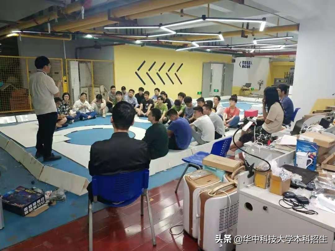 “强势”登榜！174位富豪企业家，竟全部来自湖北同一所高校！