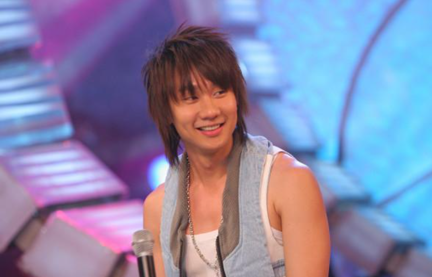 林俊杰唱歌也不听,太暴殄天物了吧