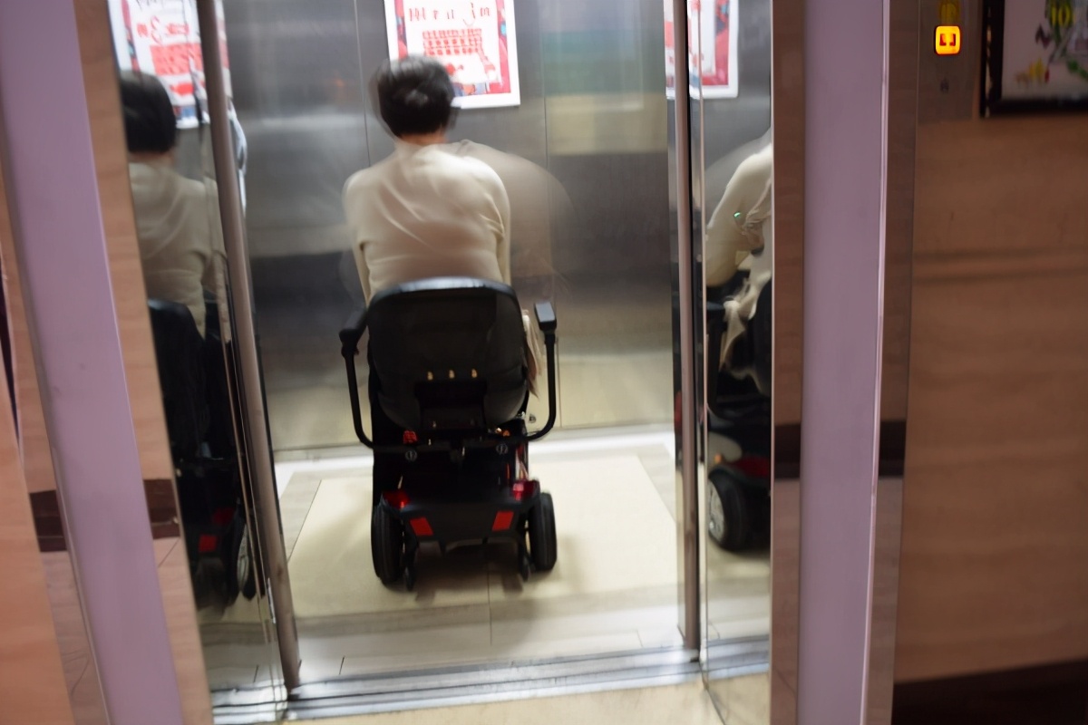 如何选购一款适合自己的老年代步车,开天乐带你来了解一下