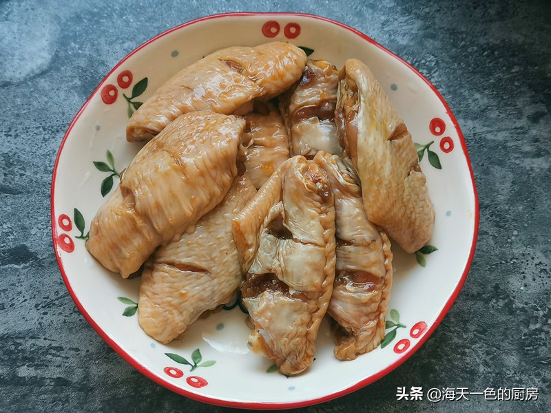 烤鸡翅怎么腌制（在家烤鸡翅自配腌料外焦里嫩）