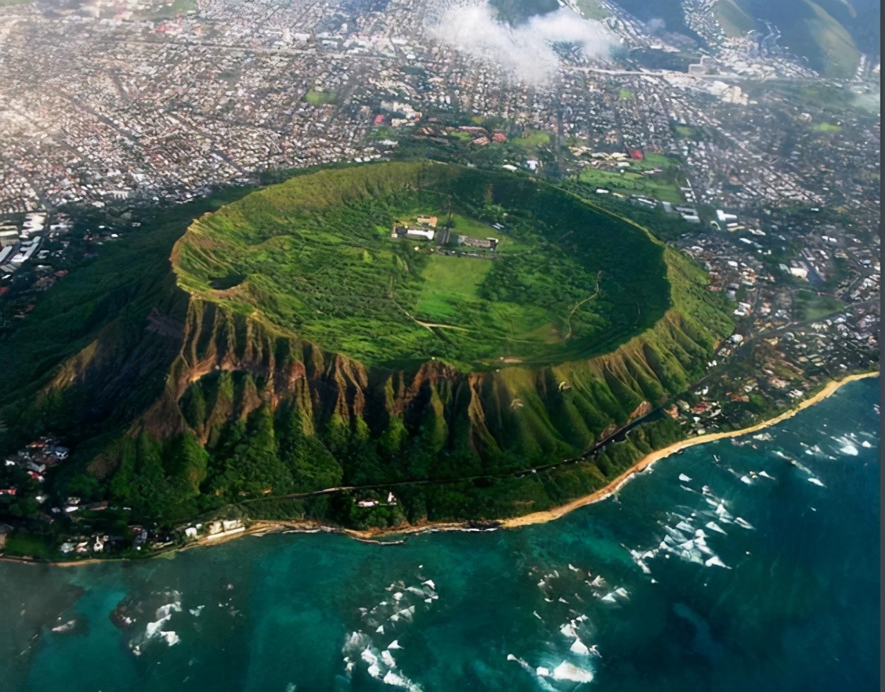 世界上最大活火山：黄石火山，一旦爆发，恐有50亿人遇难？