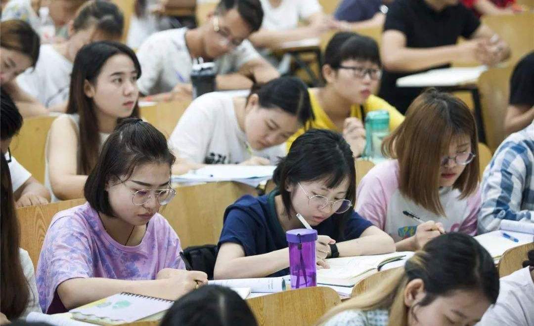 大专毕业，可以直接考研吗？是否可以“跨专业”？
