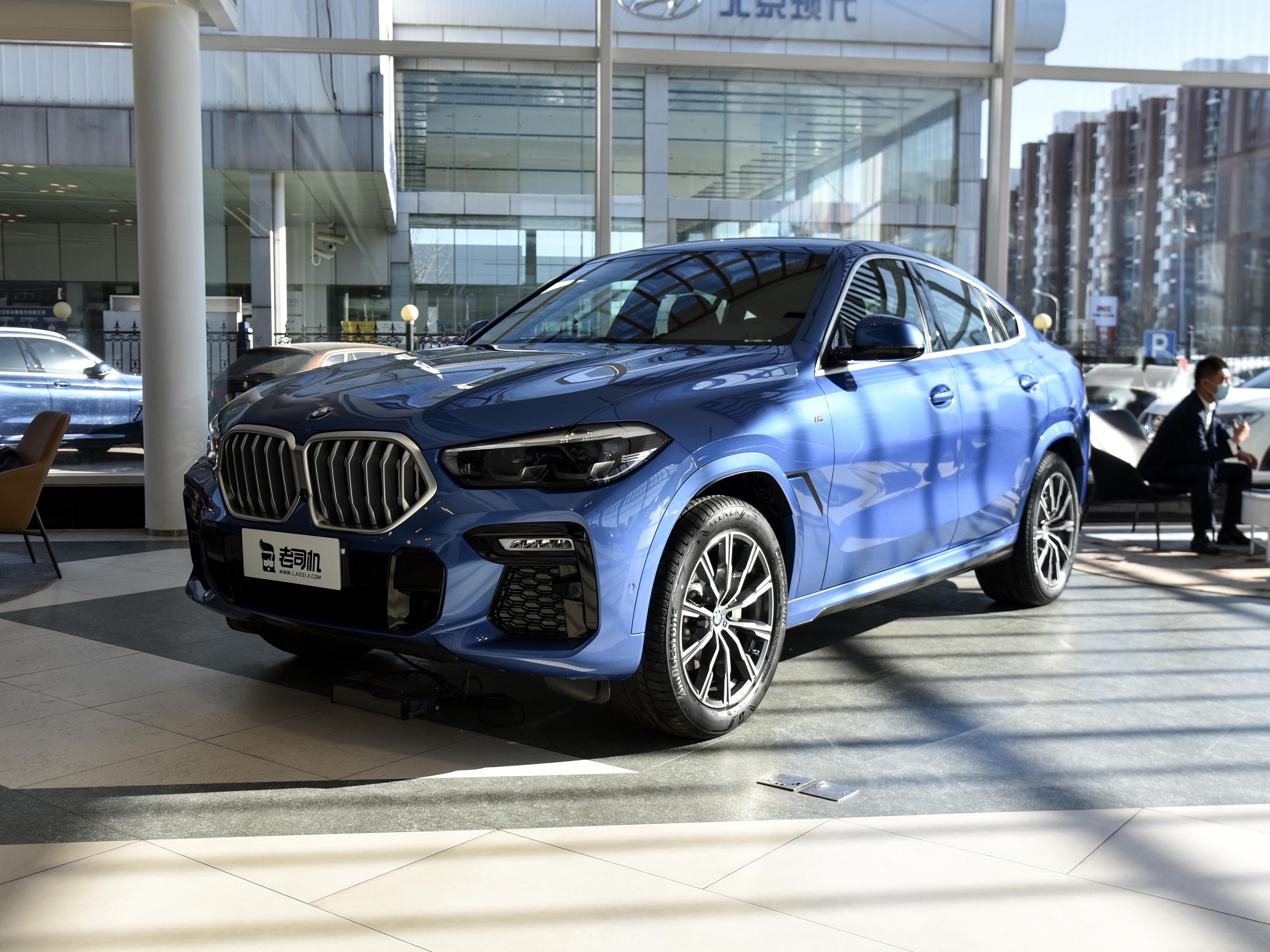 原装进口同级领先，豪华品牌轿跑高性能SUV开创者，实拍宝马X6