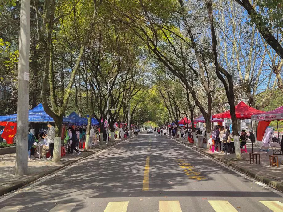 占地2000余亩，投资8000万建新宿舍，湖北这所大学“太豪华”