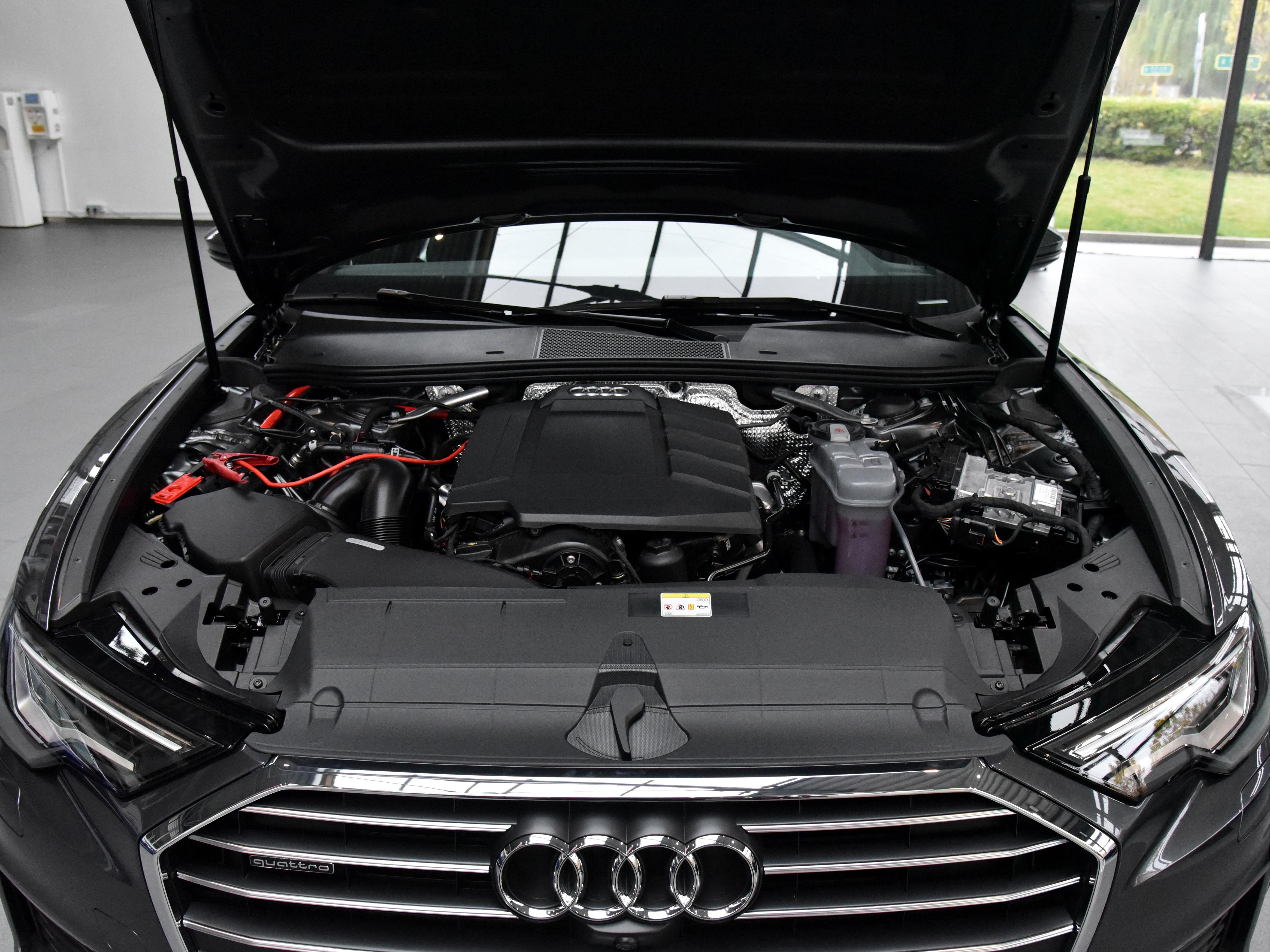 带四驱的奥迪豪华轿车，空间不输奔驰还有优惠，带你看奥迪A6L