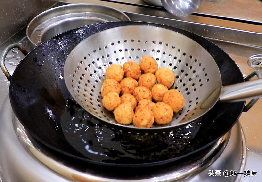 豆腐丸子制作方法炸的,豆腐丸子制作方法炸的竅門