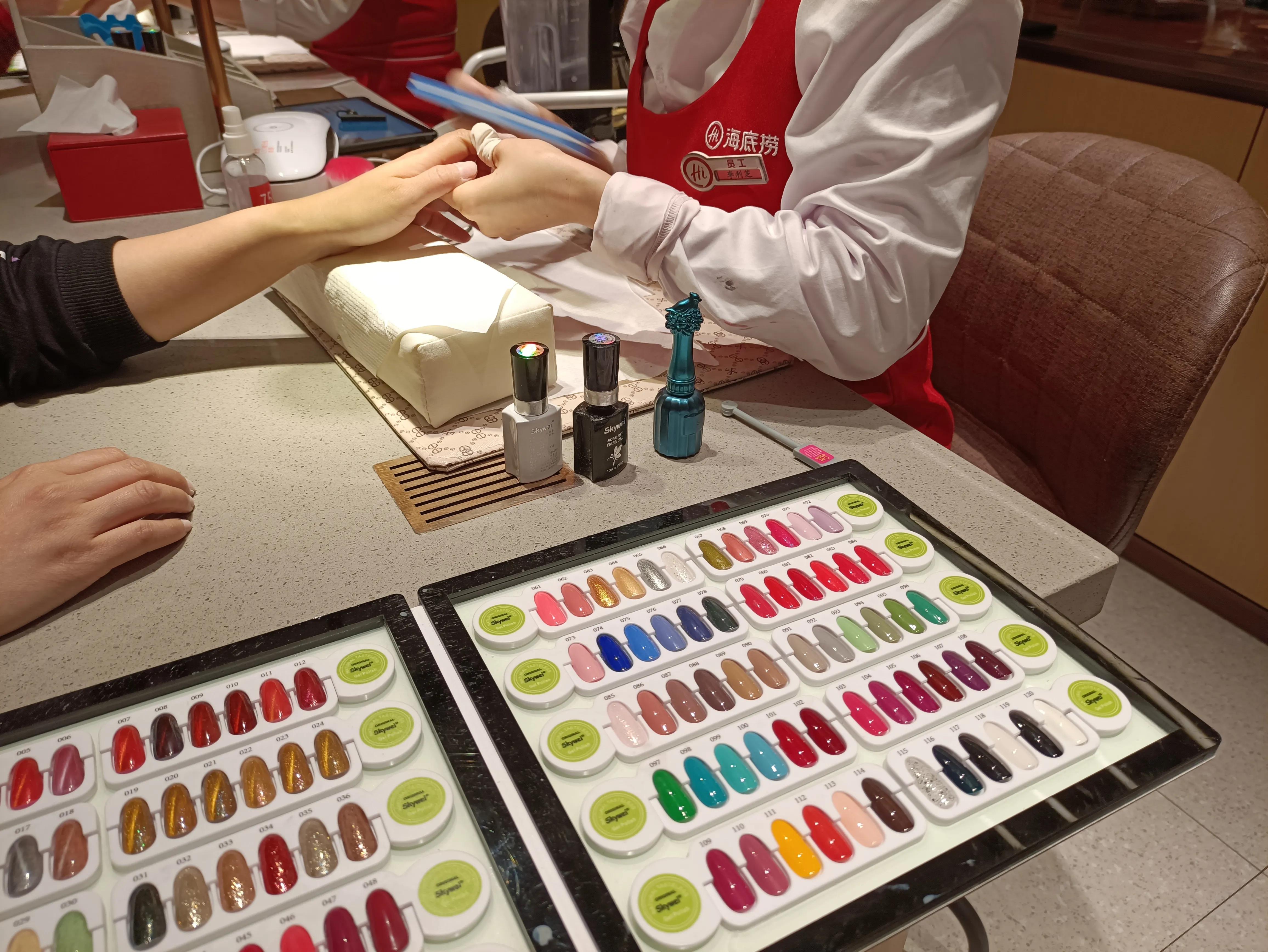 海底捞服务一绝？亲自探店真实情况曝光