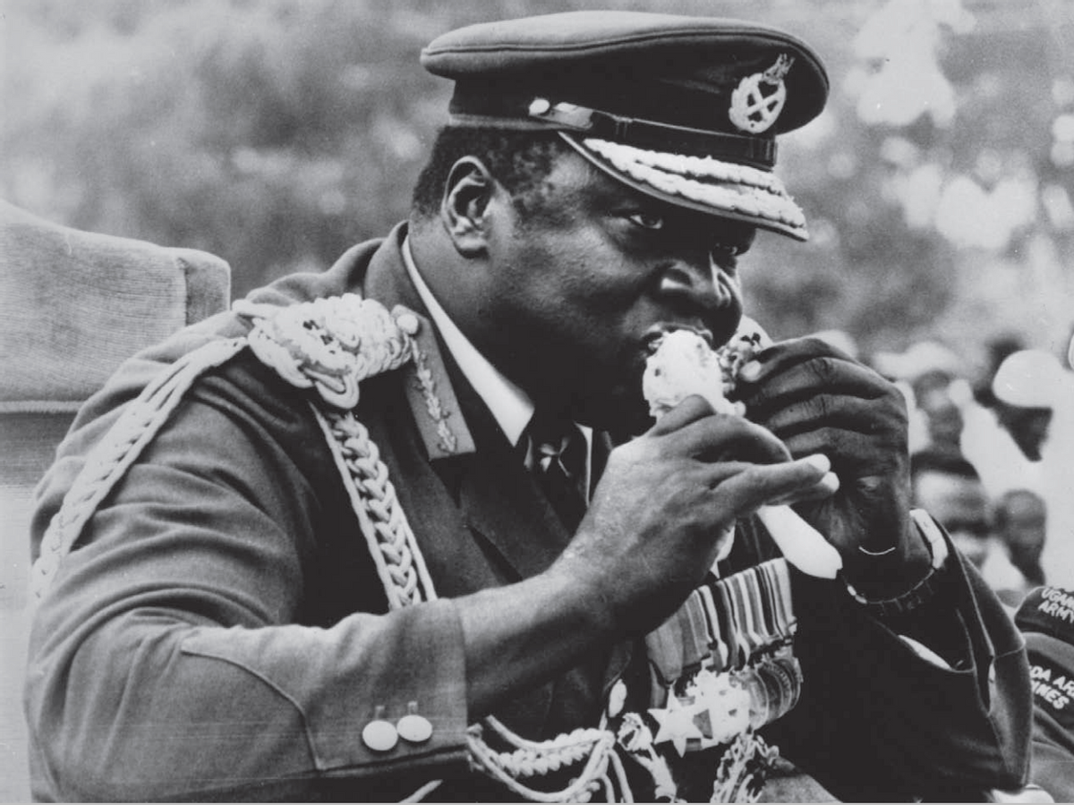 乌干达阿明吃人(非洲食人总统:残害30万国民,肢解情人吃人肉,最终客死